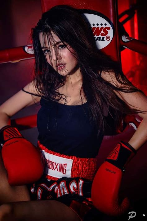 Pin By Fabu Rara On Love Boxing Girls Boxing Girl Girl Lady