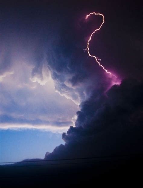 56 Stunningly Awesome Photographs Of Lightning Lightning Natural