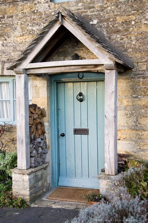 Oxfordshire Uk Cottage Front Doors Cottage Porch Front Porch Design