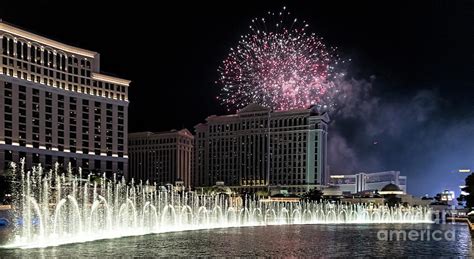 Fountains Of Bellagio At Night In Las Vegas Photograph By David Oppenheimer