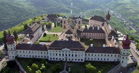 8 reviews of stift goettweig a benedictine monastery dating back in parts to the c11th, with fantastic views overlooking the wachau valley, 449m above sea level and under unesco protection. Das belebte Stift Göttweig vom 03.11.2013 um 08.00 Uhr ...