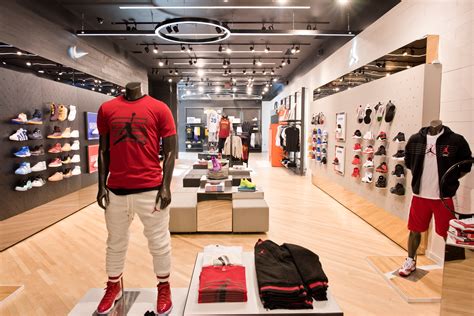 An Inside Look At Foot Lockers New La Flagship Store Nice Kicks