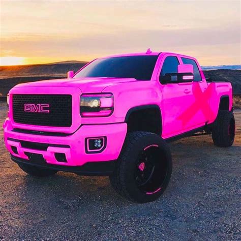 Pin By 𝕯𝖎𝖊𝖘𝖊𝖑 𝕭𝖚𝖓𝖓𝖞™ On Cool Pink Things Jacked Up Trucks Jacked Up