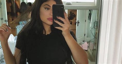 Kylie Rips Haters Who Slammed Her Post Baby Waist Training