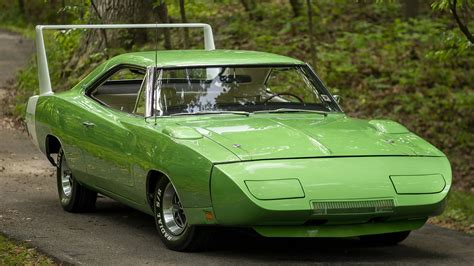 F6 Green 1969 Dodge Charger Daytona Takes In Over 400000 At Mecum