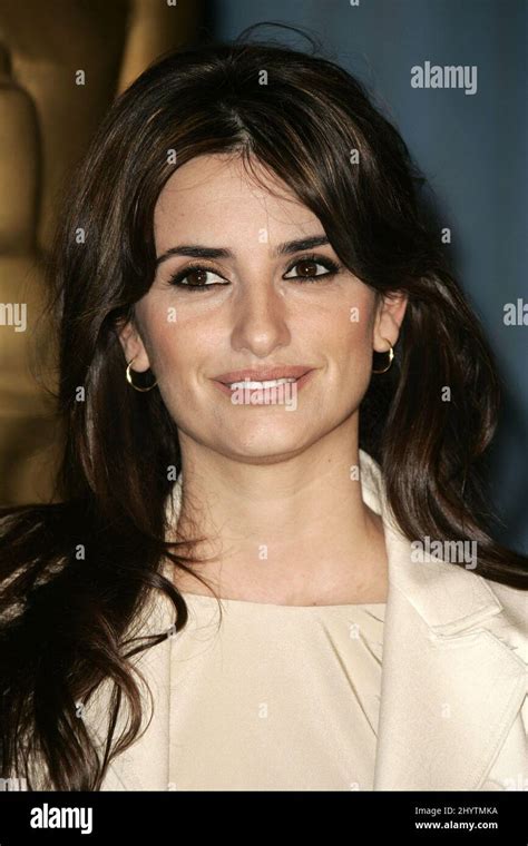 Penelope Cruz At The 2009 Oscar Nominee Luncheon Held At The Hilton