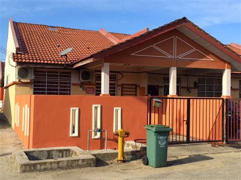 Homestay is located in 4 km from the centre. Homestay ~ Avenir Cherating Homestay