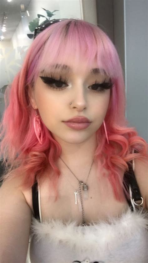 This Is Ary1ku On Instagram In 2022 Pink Hair Egirl Pink Hair Edgy Makeup