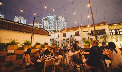 happy hour of the week in singapore bars and restaurants in tanjong pagar with cheap drinks