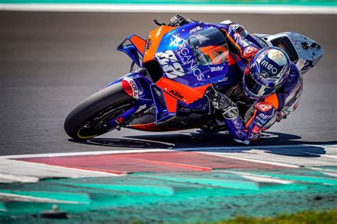 Como dizem os sábios a vida é dura só para quem é.aragão foi duro mas eu sou ainda mais esta semana há mais e melhor. Miguel Oliveira foi o mais rápido em Misano - Miguel ...