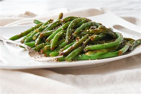 restaurant style easy green beans recipe from leigh anne wilkes