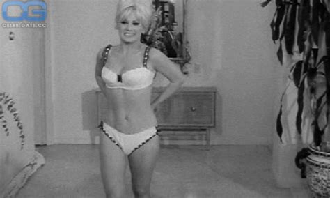 Mamie Van Doren Nude Pictures Onlyfans Leaks Playbabe Photos Sex Scene Uncensored