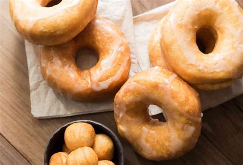 Add onion salt, garlic salt, salt and pepper. Biscuit Dough Donuts | Recipe | Easy biscuit dough ...
