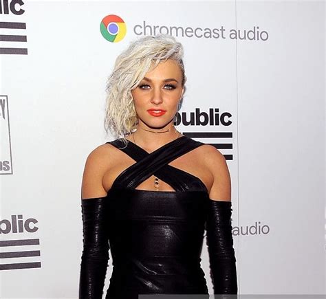 Picture Of Maty Noyes