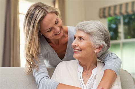 10 Coping Methods For Caring For Elderly Parents At Your Home Mother