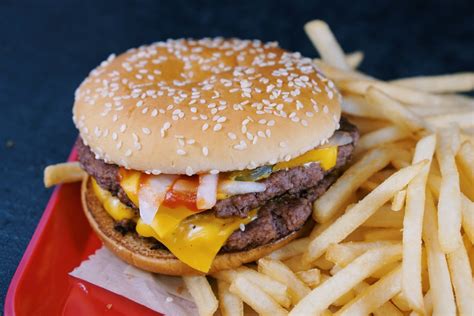 Mcdonald S Is Now Serving Fresh Beef Quarter Pound Burgers