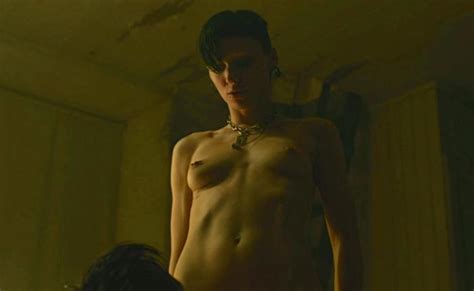 Nude And Noteworthy On Netflix Dragon Tattoo Sex And The City