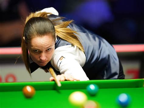 Reanne Evans Becomes First Woman To Win Snooker Shoot Out Match Express And Star