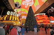 Christmas in Las Vegas: Lavish Holiday Décor - FashionWindows