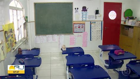 Rj Autoriza Volta As Aulas Decisão Divide Opiniões Entre Escolas E Sindicato De Professores