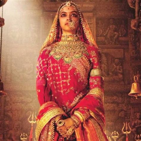 35 Crores Sanjay Leela Bhansali Spent A Whopping Sum On Deepikas