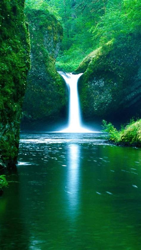 Iphone 5 Wallpapers Hd Beautiful Green Waterfall And Lake Iphone 5 Wallpapers Hd