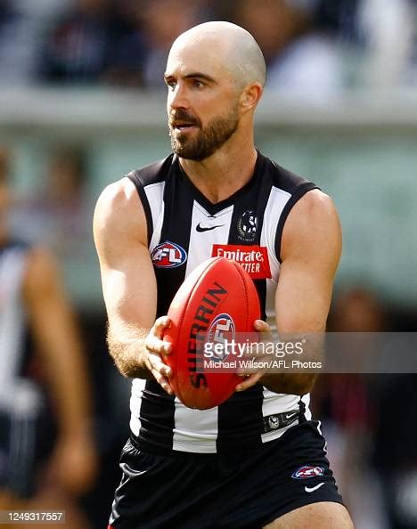 Steele Sidebottom Of The Magpies In Action During The 2023 Afl Round