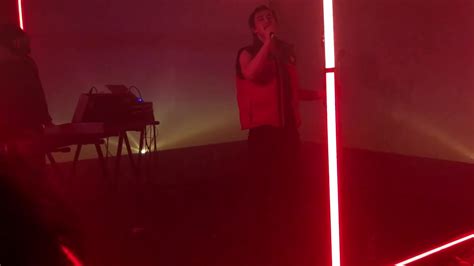 Joji, an engineering dropout and the youngest son of a rich family lives with his aspirations of becoming super wealthy. Joji - NO FUN | LIVE in Toronto BALLADS 1 Tour (02/06/2019 ...