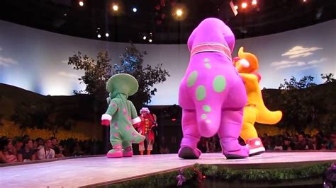 Full Complete Hd Show A Barney Holiday Christmas Show At Universal