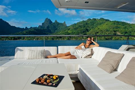Tahiti Yacht Charters View The Yachts And See The Guide The Complete
