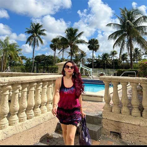 Rubys Realm Model Dating Model In Florida Miami