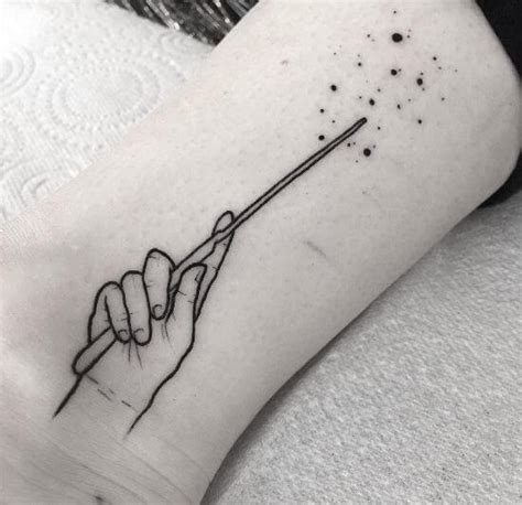 Rowling tweeted images and explanations of wand designs for a few of the harry potter characters, including ginny's. 50+ Unique Harry Potter Tattoos For Men (2019) | Tattoo ...