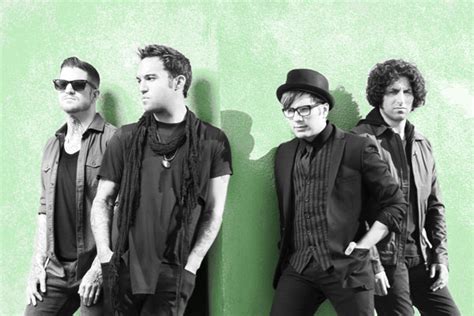 Punk rock, pop punk, pop rock, alternative rock quality: Fall Out Boy Biography, Discography, Music News on 100 XR ...