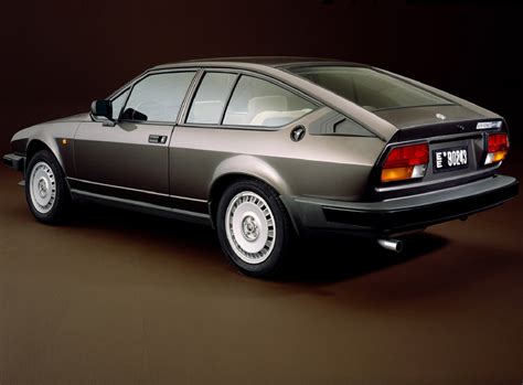 The Alfa Romeo Gtv6 Is An Almost Practical Stylish Italian Classic