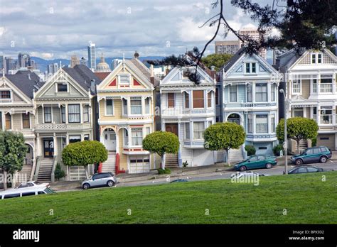 View Of San Francisco With Victorian Houses In Front Stock Photo Alamy