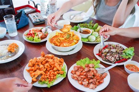 food and dining in pattaya and vicinity pattaya and vicinity travel guide go guides