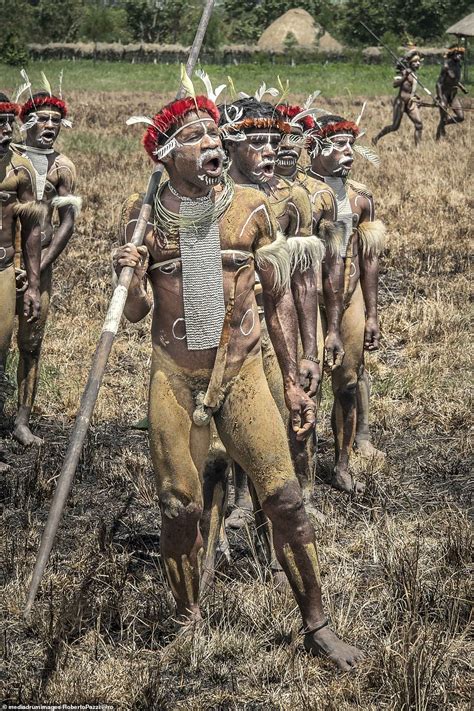 Photographer Visits New Guinea Cannibals In Region Where Michael