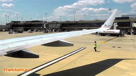 American Airlines 737 800 Taxi And Takeoff Philadelphia Intl Airport