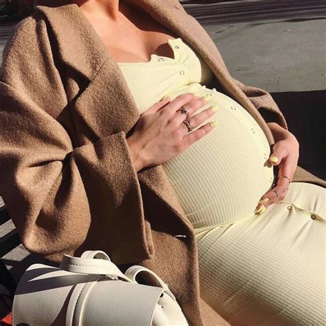 Fotos Aesthetic Que Tienes Que Tomarte Si Est S Embarazada Mommy Outfits Cute Maternity Outfits