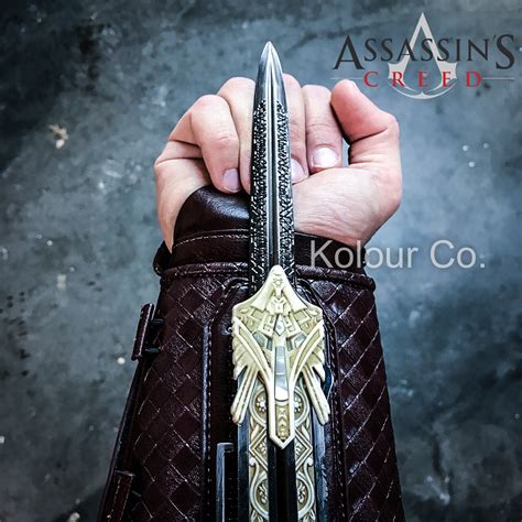 Assassin S Creed Hidden Blade Of Aguilar