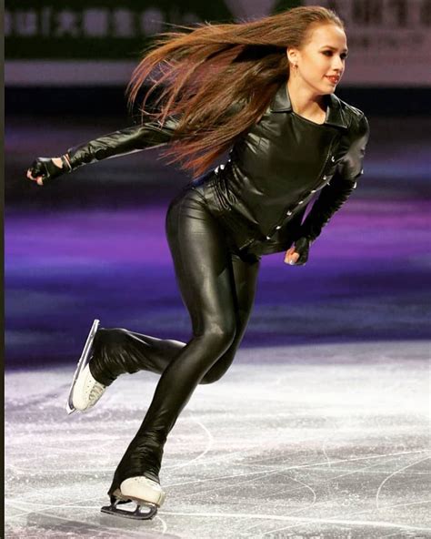 Biker Girl Outfits Ice Skating Photography Red Ballerinas Russian Figure Skater Kim Yuna