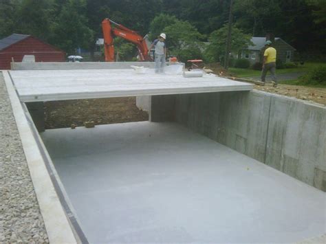 Pre Cast Concrete Garage Floor Placement Concrete Houses Building A