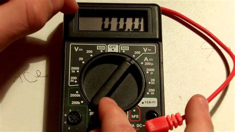 Comment brancher des prises électriques sur un circuit ? TUTO Utiliser un Multimètre / VoltMetre / AmpèreMètre / Ohm mètre - YouTube