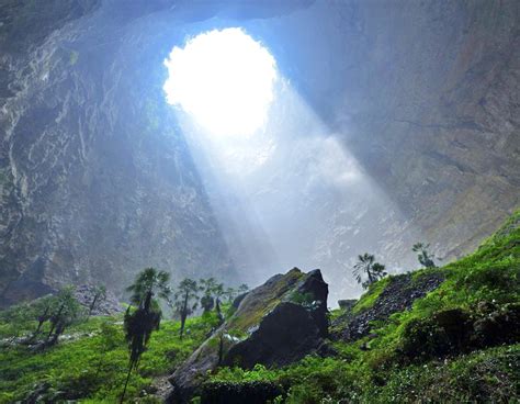 Giant Sinkhole With A Forest Inside Found In China Earth Disasters