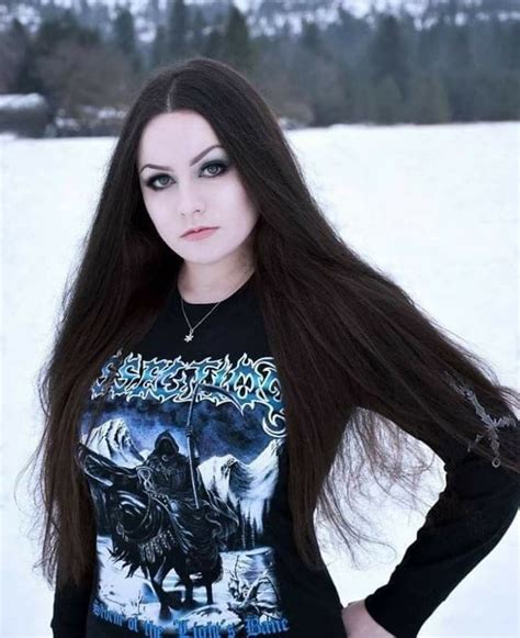 Pin By Enzo Sonomura On Goth Metalhead Fashion Metalhead Girl Black Metal Girl
