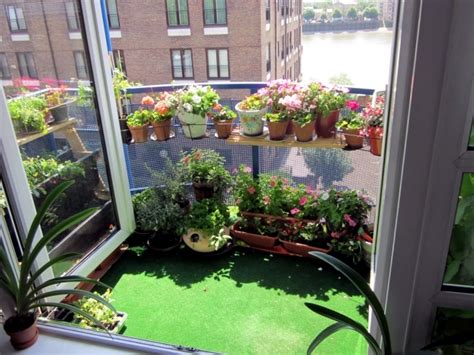The Synthetic Grass For Balcony And Terrace Easy To