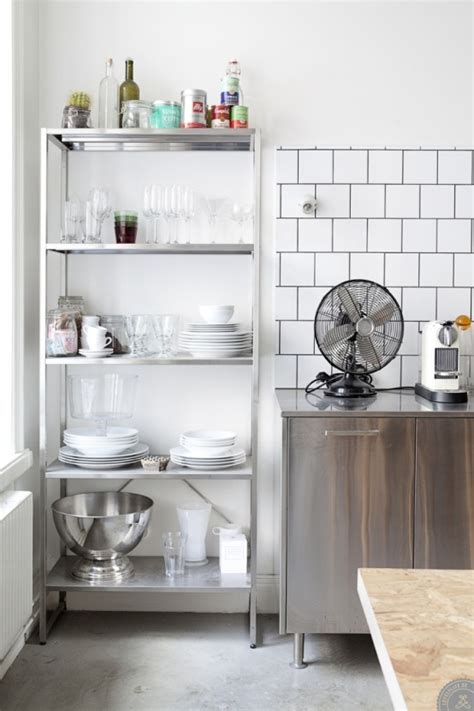 Si has entrado aquí por el hecho de que vas a pillarte un taburetes cocina ikea, abajo encontrarás los más comentados por los demás. How To Rock IKEA Hyllis Shelves In Your Interior: 40 Ideas ...