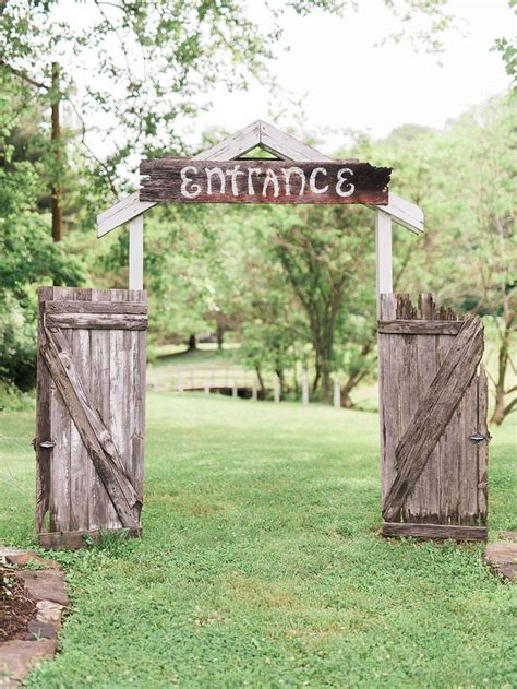 19 Stunning Outdoor Wedding Arch Ideas Outdoor Wedding