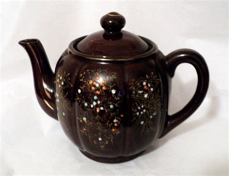Vintage Japanese Red Clay Teapot With Moriage Glaze 302225