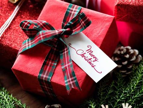 Maybe you would like to learn more about one of these? 14 Best Christmas Gifts For Mom 2019 - REASONS TO SKIP THE ...